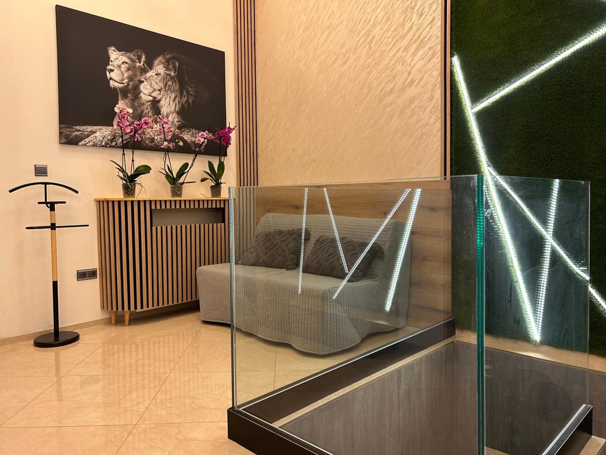Leo Apartment Suite & Private Spa Zone - Old City Bratislava Exterior photo