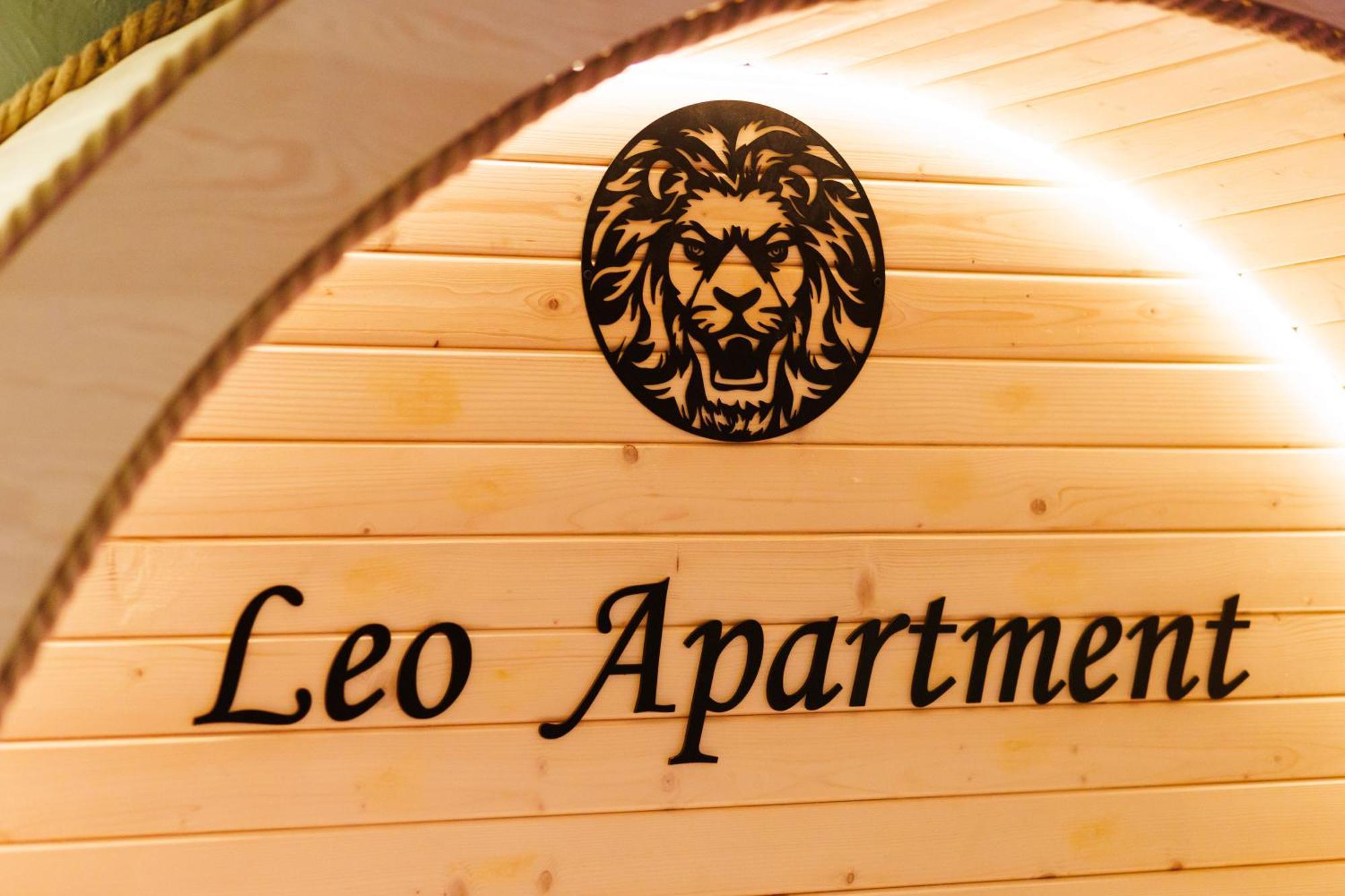 Leo Apartment Suite & Private Spa Zone - Old City Bratislava Exterior photo