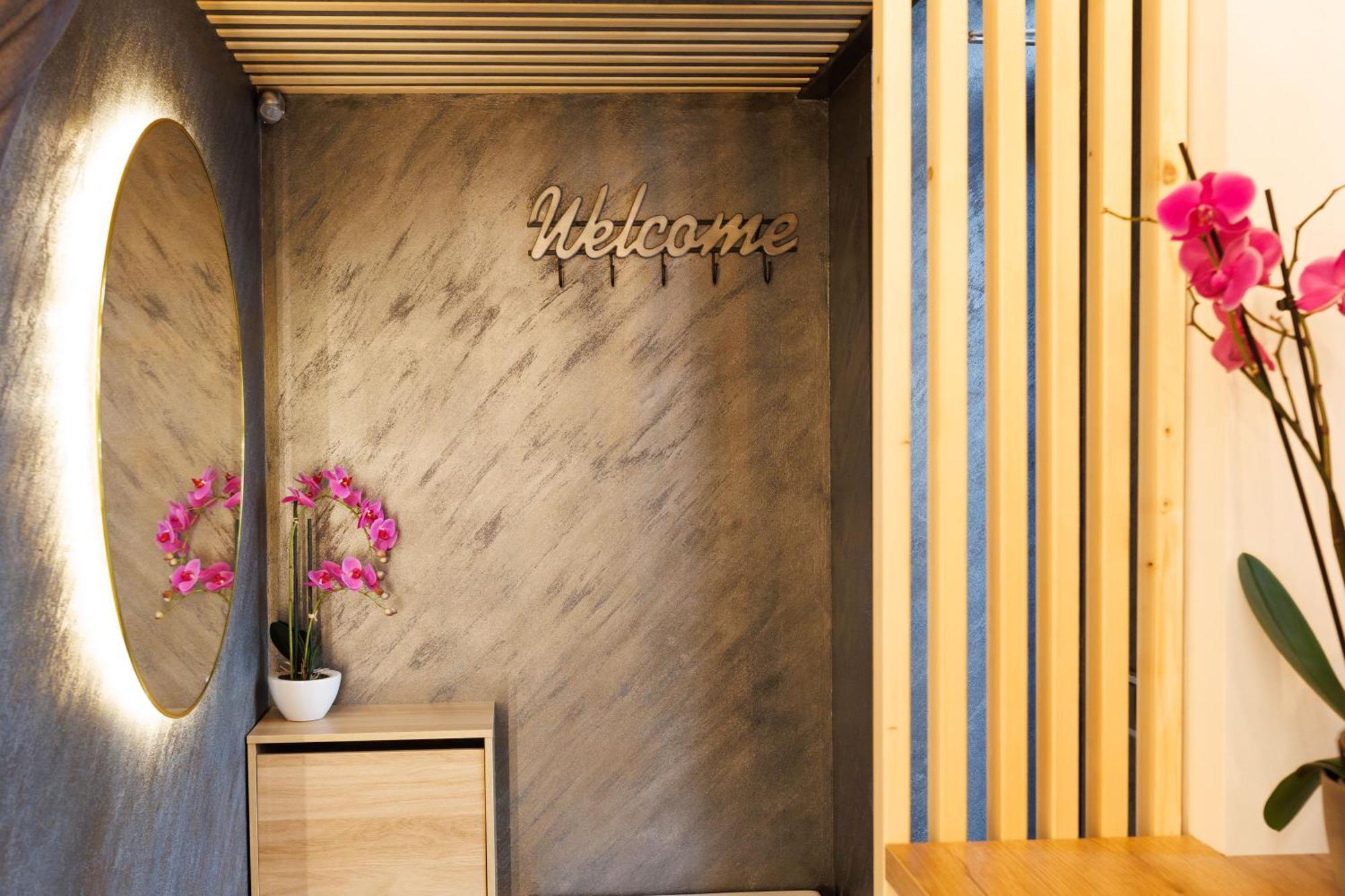Leo Apartment Suite & Private Spa Zone - Old City Bratislava Exterior photo