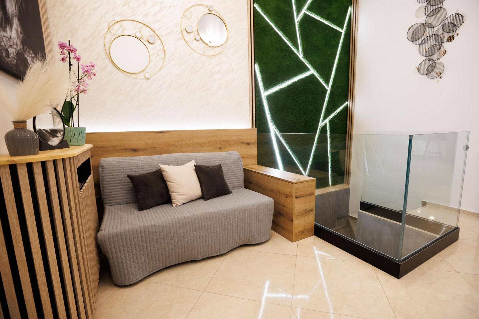 Leo Apartment Suite & Private Spa Zone - Old City Bratislava Exterior photo