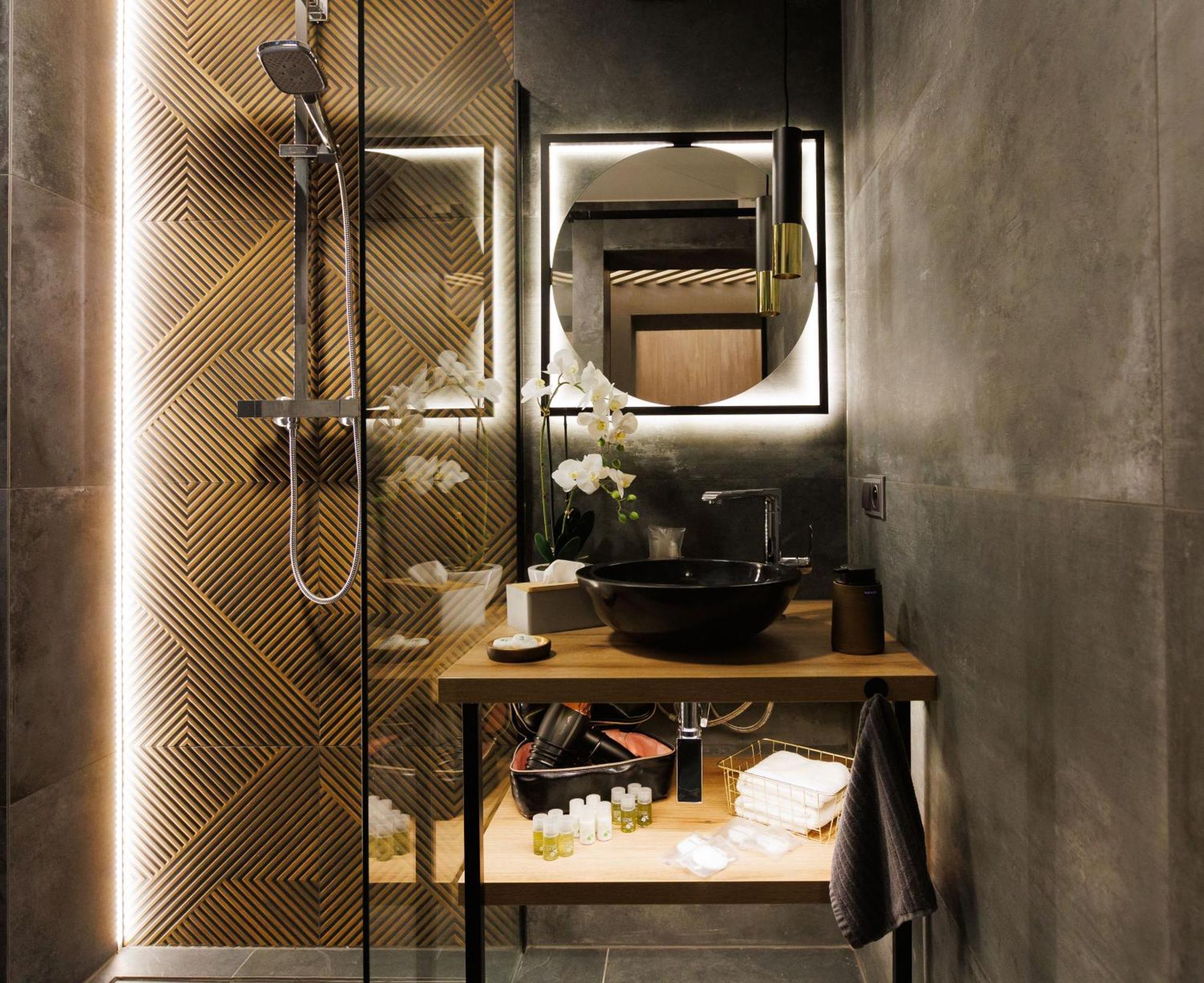 Leo Apartment Suite & Private Spa Zone - Old City Bratislava Exterior photo