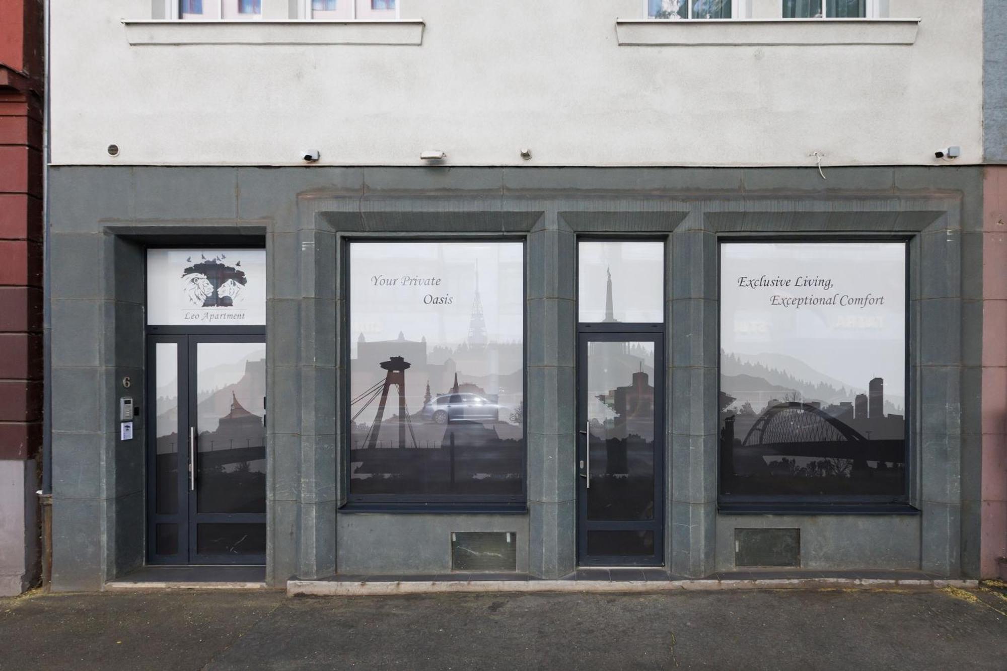 Leo Apartment Suite & Private Spa Zone - Old City Bratislava Exterior photo