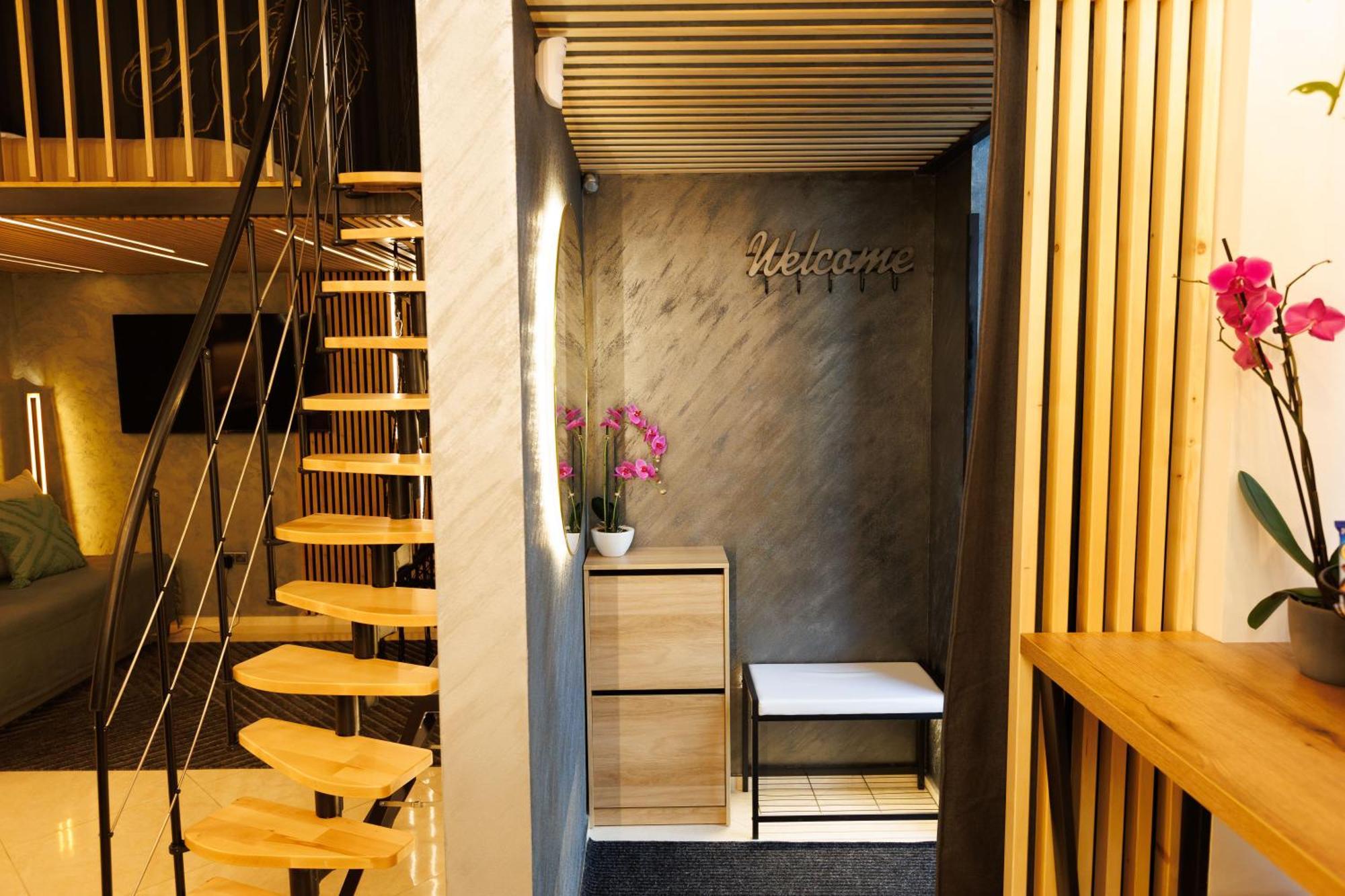 Leo Apartment Suite & Private Spa Zone - Old City Bratislava Exterior photo